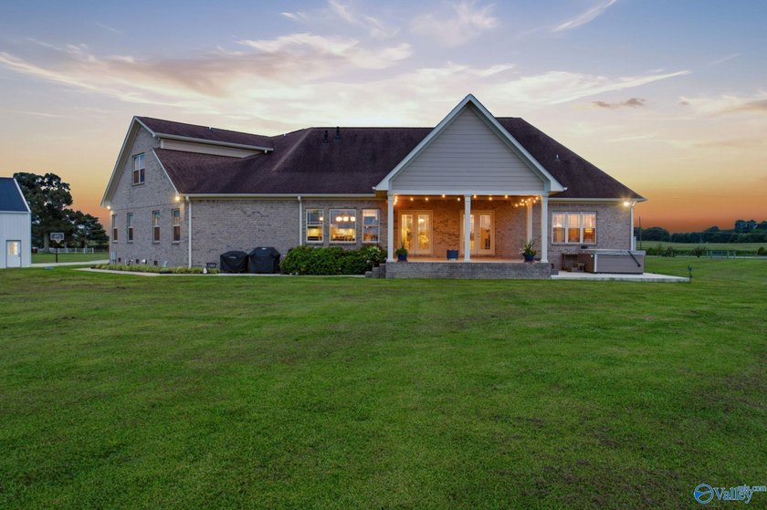 Rare opportunity to own a custom full-brick home on 20 - photo 50
