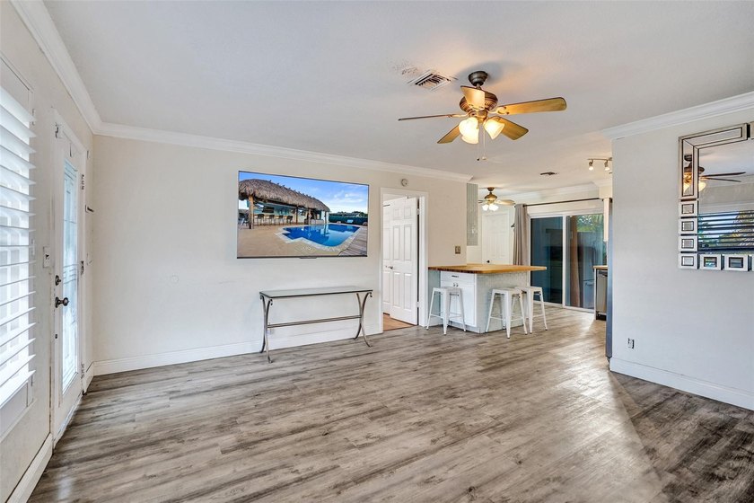 Discover your private tropical retreat in this 3 Bedroom, 2 - photo 6
