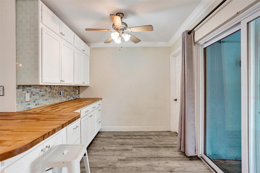 Discover your private tropical retreat in this 3 Bedroom, 2 - photo 10