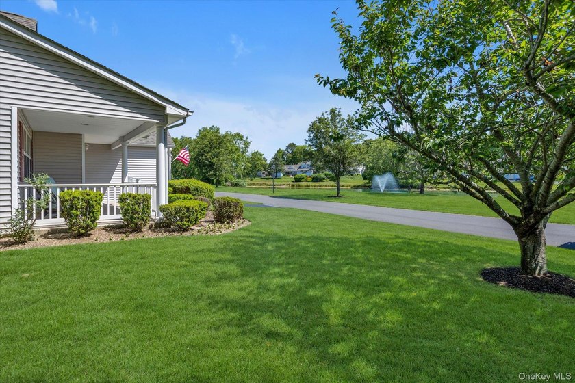 Welcome home to this highly sought-after, beautifully maintained - photo 17