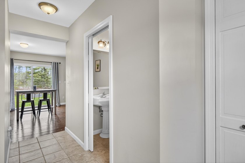 Charming 3BR/2.5BA in the Heart of Rockland. Built in 2015 and - photo 12