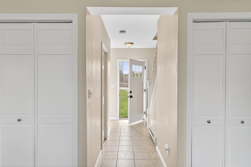 Charming 3BR/2.5BA in the Heart of Rockland. Built in 2015 and - photo 14