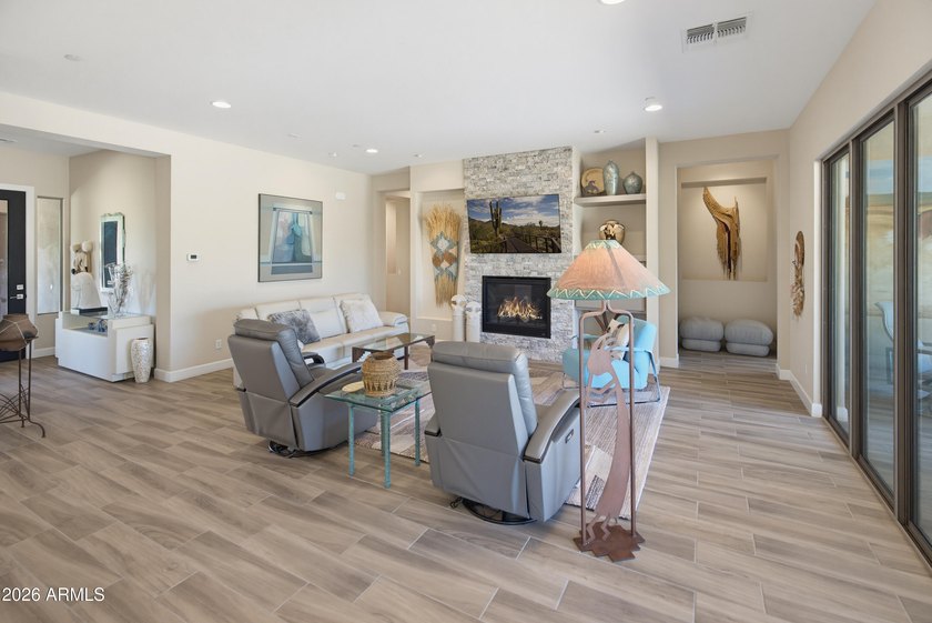 Experience Arizona luxury living in the prestigious gated - photo 20