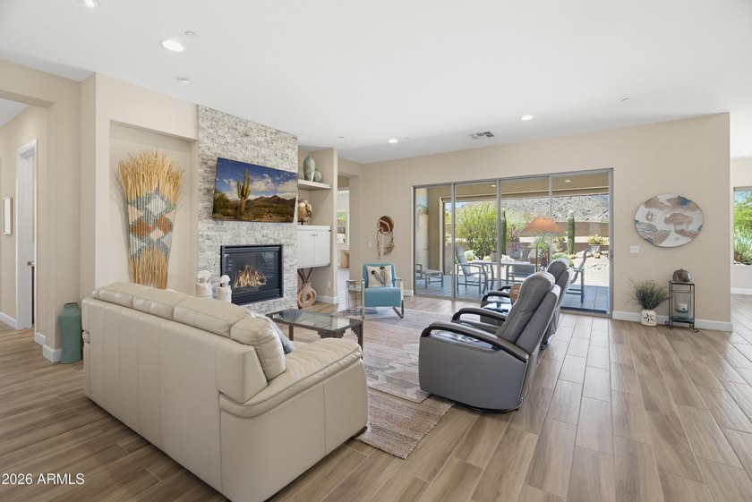 Experience Arizona luxury living in the prestigious gated - photo 22
