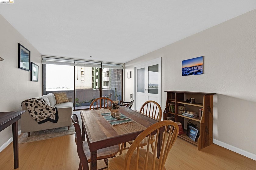 NEW PRICE! Welcome home to your amazing new views of the Bridges - photo 8