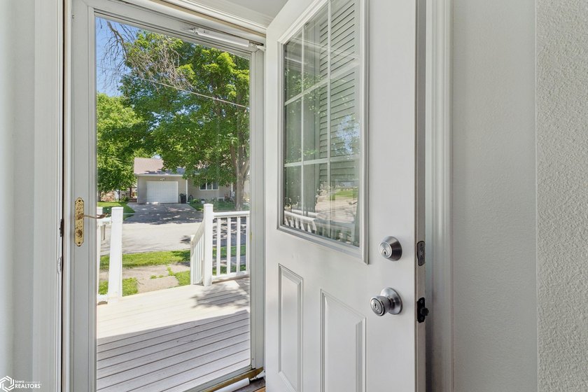 Beautifully remodeled and move-in ready, this charming home - photo 3