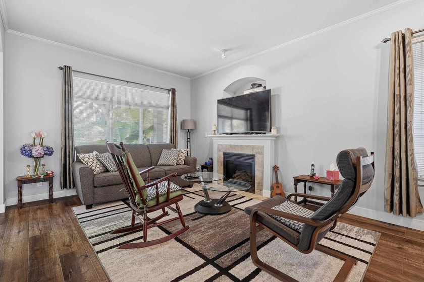 Beautifully updated and maintained Craftsman house in the heart - photo 26
