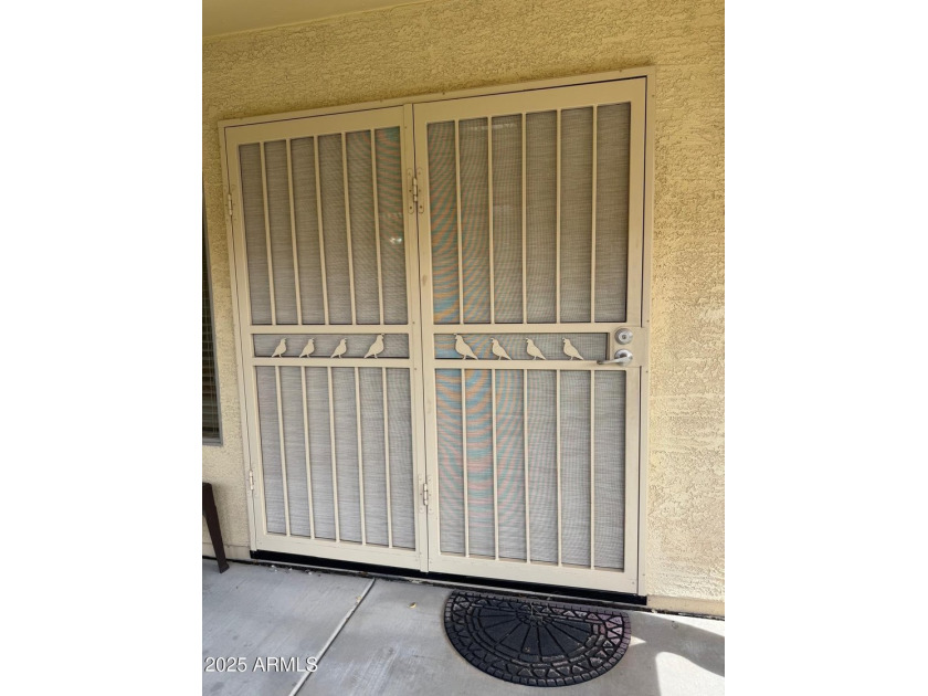 Gorgeous upgraded single-level, home with 6 bedrooms, including - photo 31
