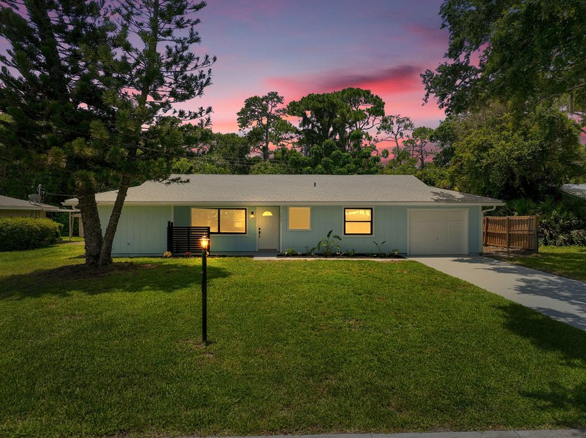 Fully remodeled and move-in ready! This 2-bedroom, 2-bathroom - photo 2