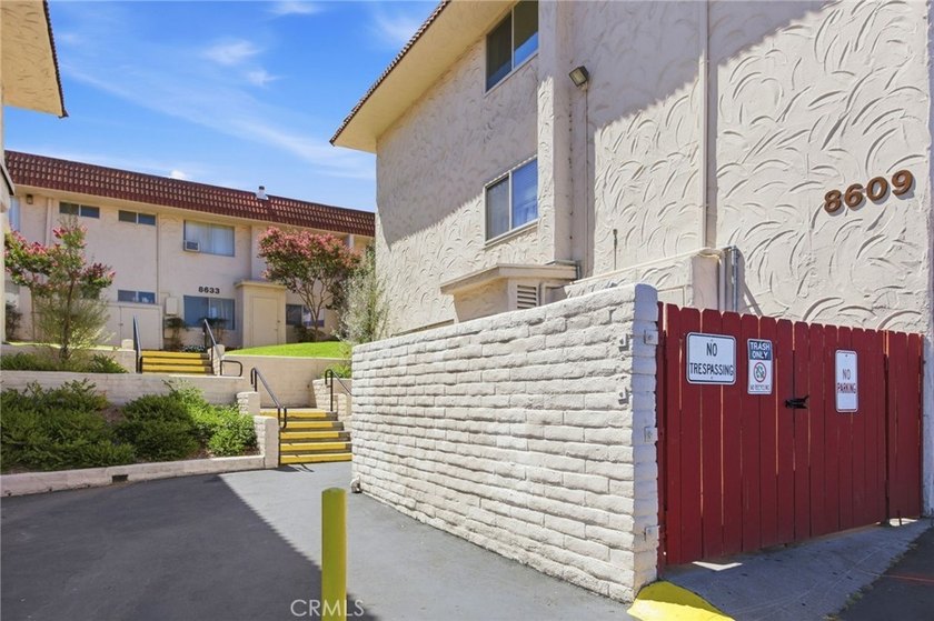 Welcome to this inviting 2-bed/ 2-bath condo the desirable Casa - photo 6
