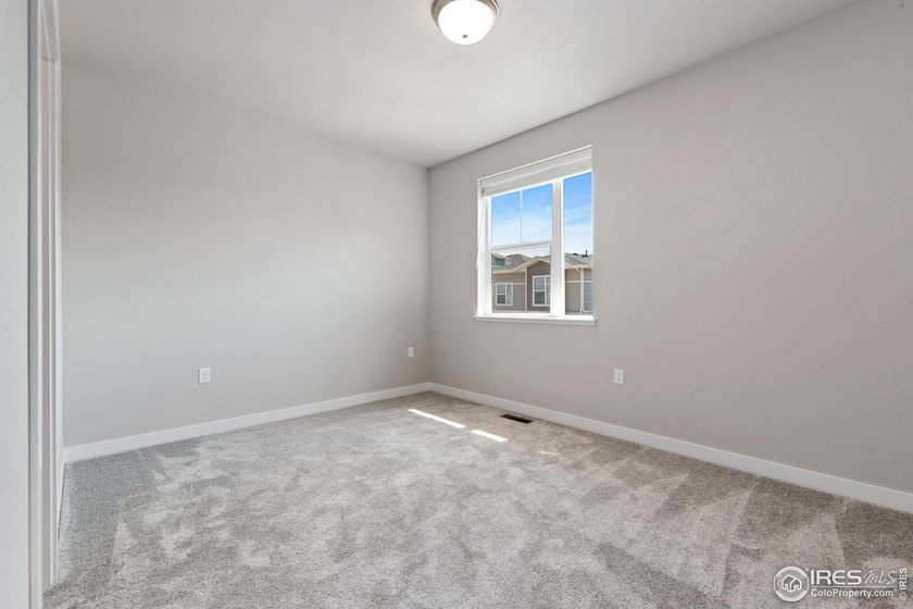 Look no further for a beautiful, quality home in a prime - photo 24