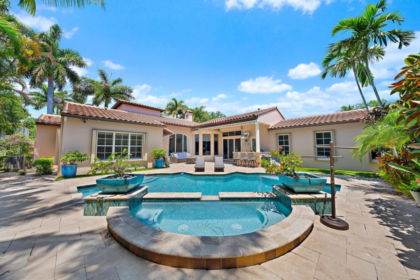 Beautiful move-in ready home offers the perfect blend of space - photo 24