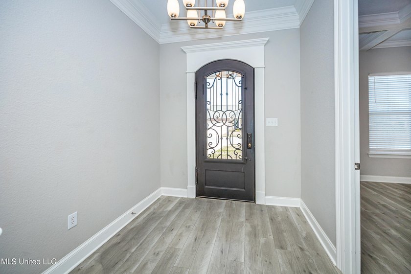 Welcome to 104 Westwind Court in the heart of Ocean Springs! - photo 5