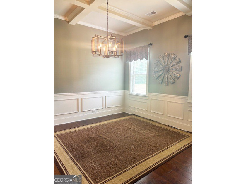 Experience comfort and quality in this beautifully constructed - photo 20