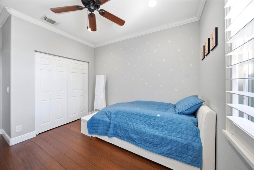 Beautiful 4-bedroom, 2.5-bath two-story single-family home - photo 16