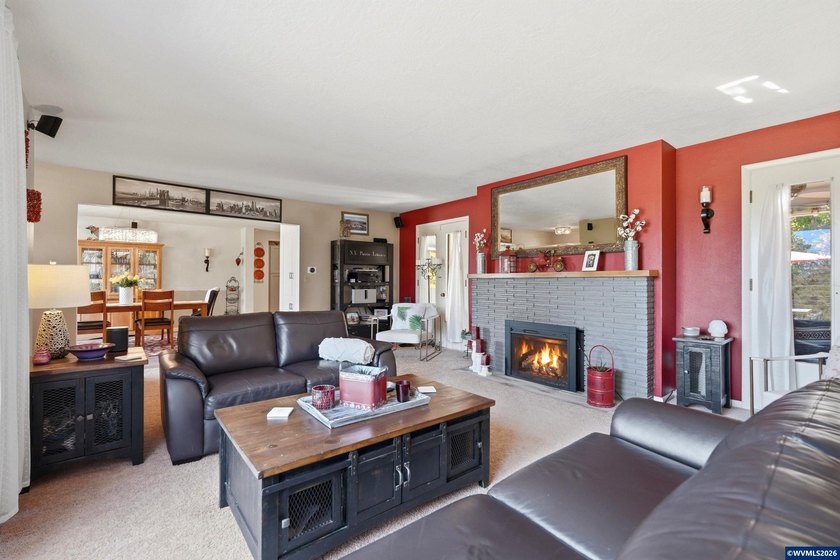 Privacy, views, and interior space come together on this - photo 8