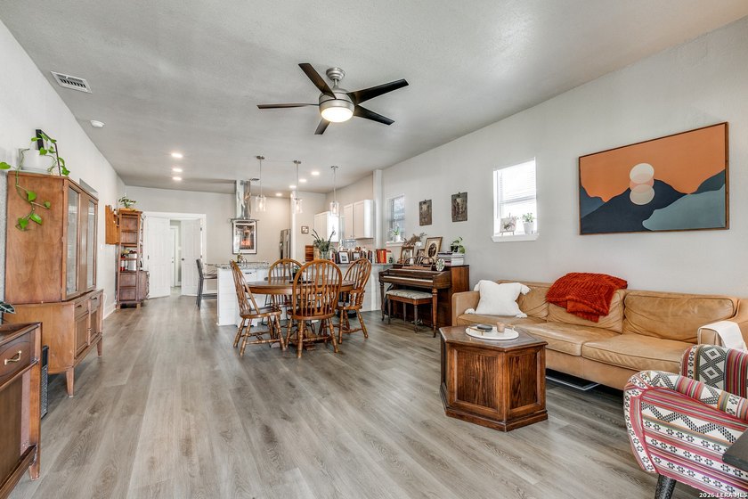 Set in the Woodlawn Terrace neighborhood, this renovated home - photo 4