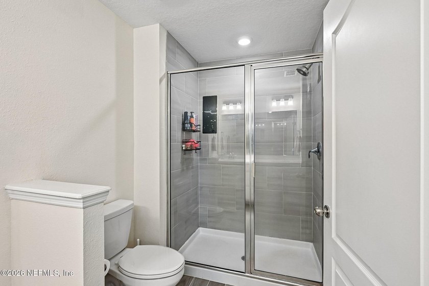Move right into this beautifully maintained, one-owner townhome - photo 19