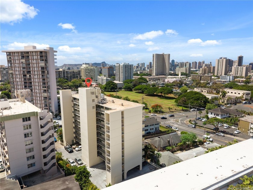 Welcome to Makiki Colony, where comfort meets convenience in the - photo 22