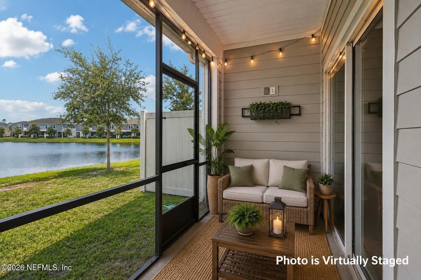Move right into this beautifully maintained, one-owner townhome - photo 32