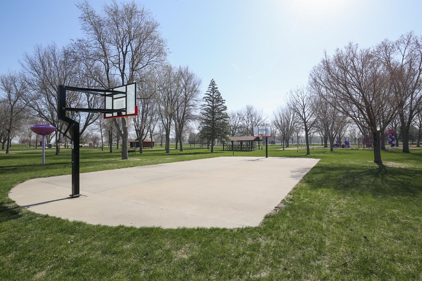 A rare investment opportunity in the heart of Luverne! City - photo 34