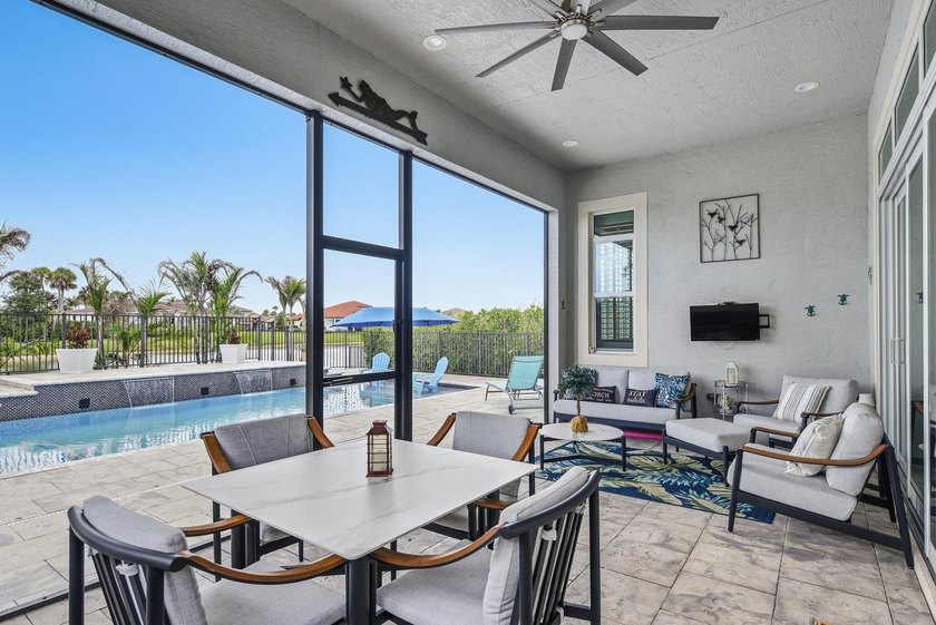 Stunning 3 bedroom home in PGA Verano. Featuring a 15x30 premium - photo 15
