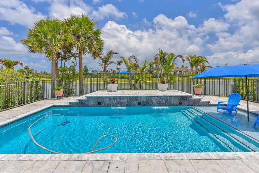 Stunning 3 bedroom home in PGA Verano. Featuring a 15x30 premium - photo 24
