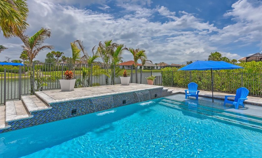 Stunning 3 bedroom home in PGA Verano. Featuring a 15x30 premium - photo 25