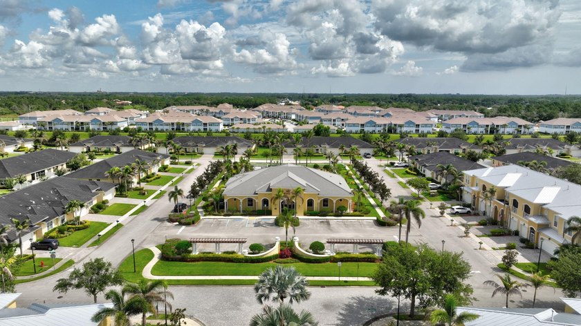 Welcome to resort style living in the beautiful sought after St - photo 39