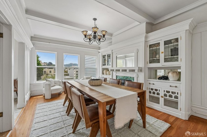 Presidio Heights at its finest! This spacious three-bedroom - photo 7