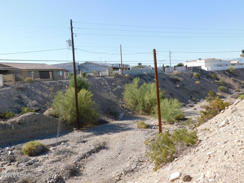 This home has character! 3 bedrooms 2 baths; Backs to a large - photo 6