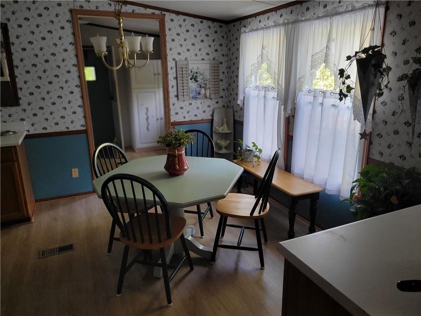 This beautiful quant weekend getaway or primary resident is a 3 - photo 18
