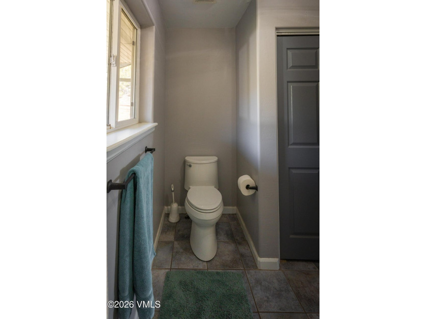 Get out that ''Dream Check List'' of yours as this 4 bed/3 - photo 43