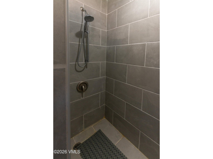 Get out that ''Dream Check List'' of yours as this 4 bed/3 - photo 45