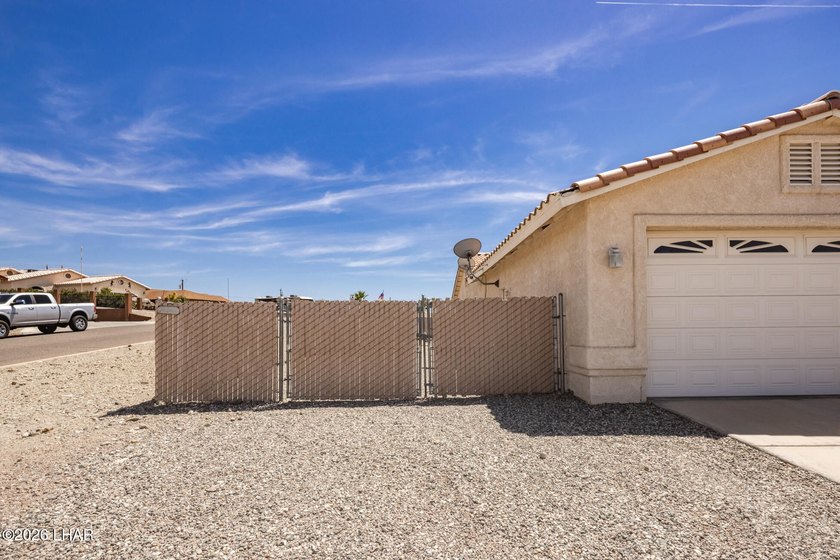 Well-maintained 3-bedroom, 2-bath home situated on a desirable - photo 4