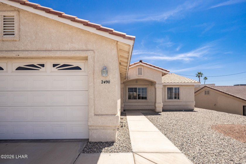 Well-maintained 3-bedroom, 2-bath home situated on a desirable - photo 6