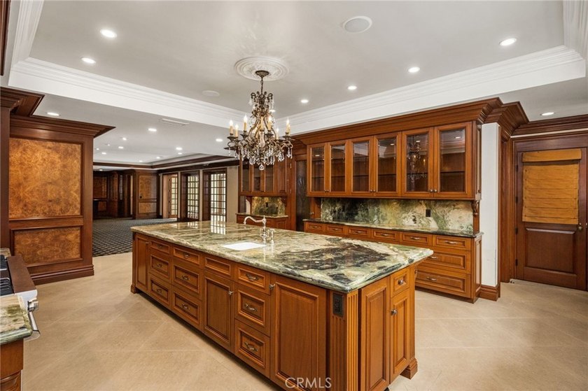 Discover an extraordinary custom-built Naples Island estate - photo 22