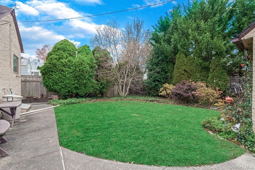 This property presents an opportunity to own a home in a desired - photo 3