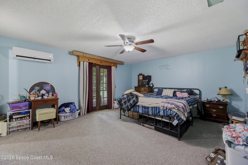 Discover the perfect blend of space, privacy, and opportunity - photo 27