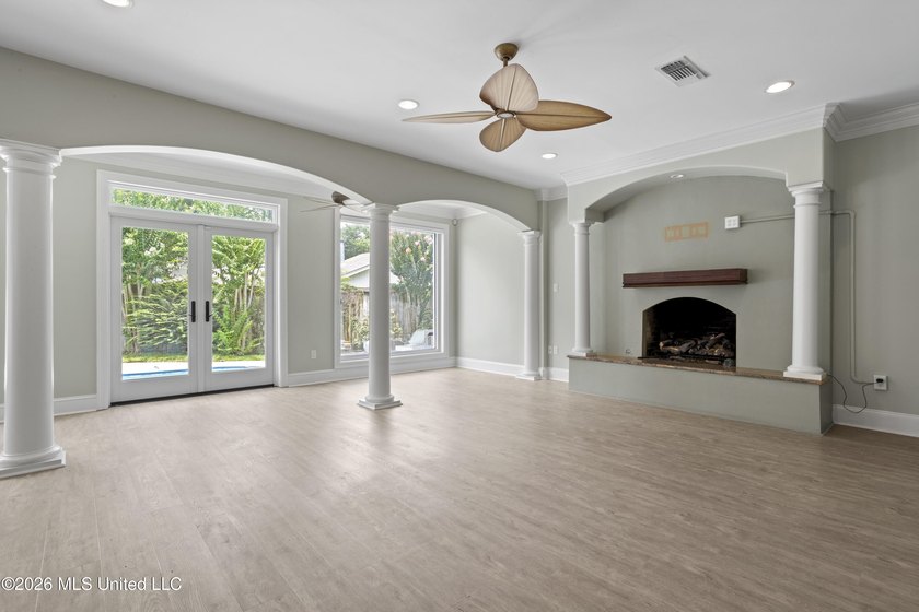 Nestled in the prestigious Bayou Oaks Subdivision - one of - photo 16