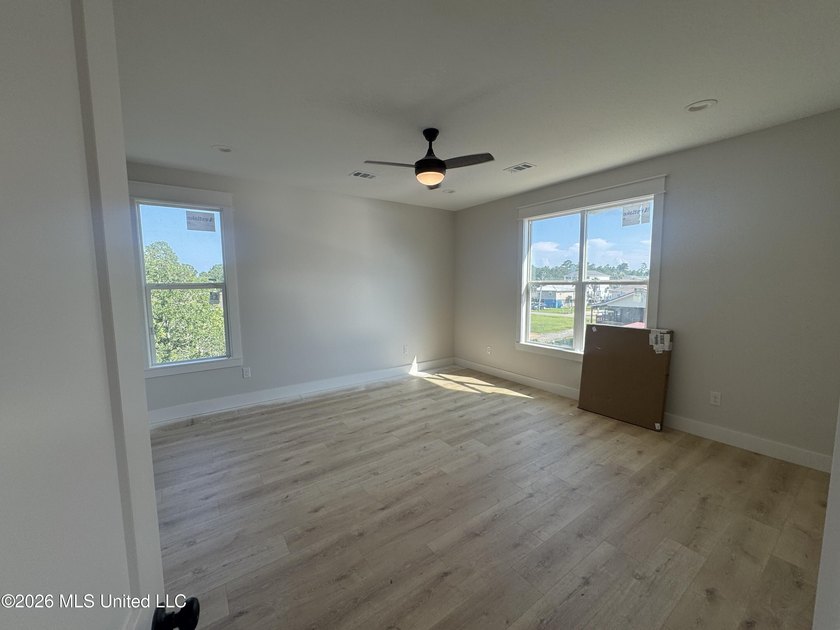 Beautiful canal-front home just minutes from downtown Bay St - photo 23