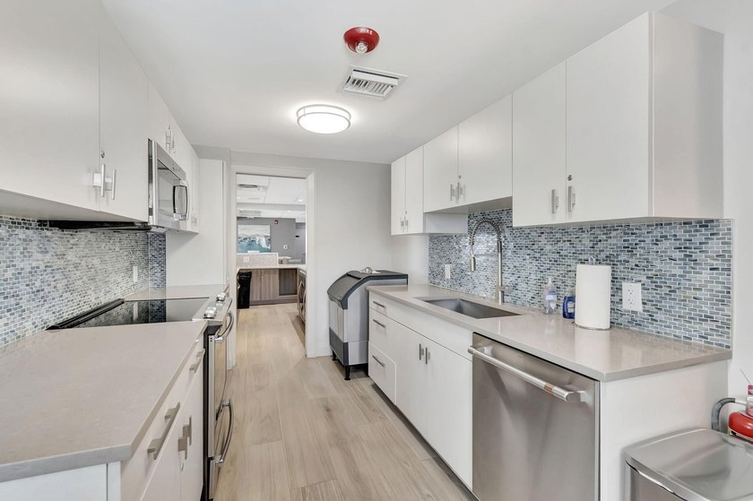 Wow! Fabulous Intracoastal and ocean views from all rooms on - photo 40