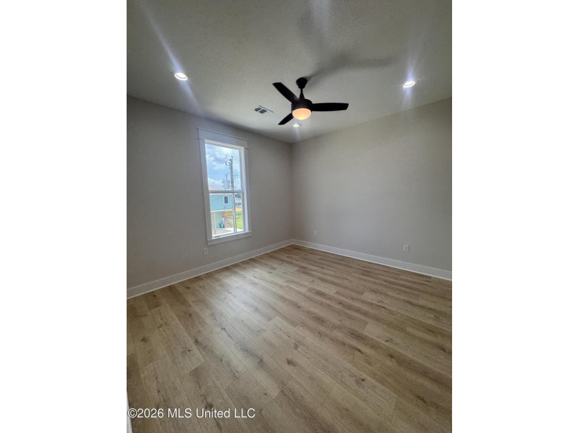 Beautiful canal-front home just minutes from downtown Bay St - photo 47