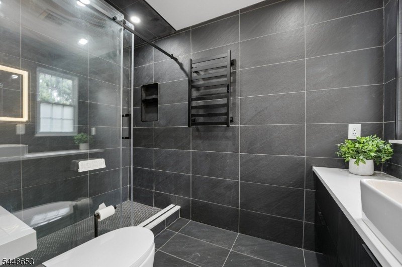 Blending modern updates with timeless charm This beautifully - photo 5