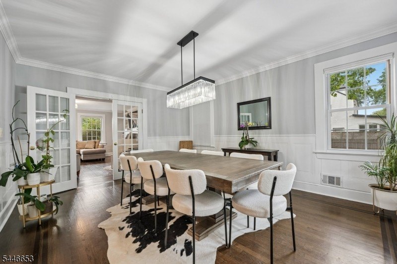 Blending modern updates with timeless charm This beautifully - photo 7