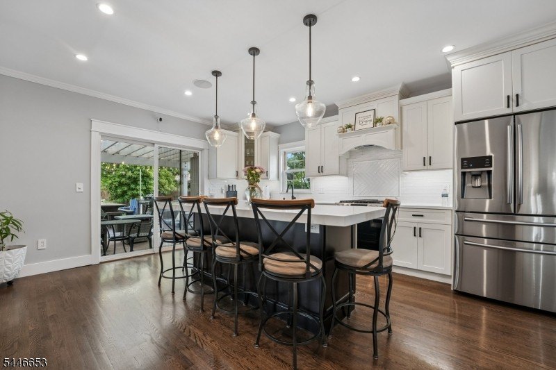 Blending modern updates with timeless charm This beautifully - photo 9