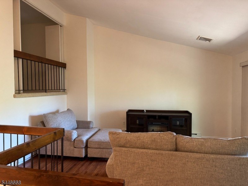 Welcome to desirable Overlook Village! This multilevel - photo 4