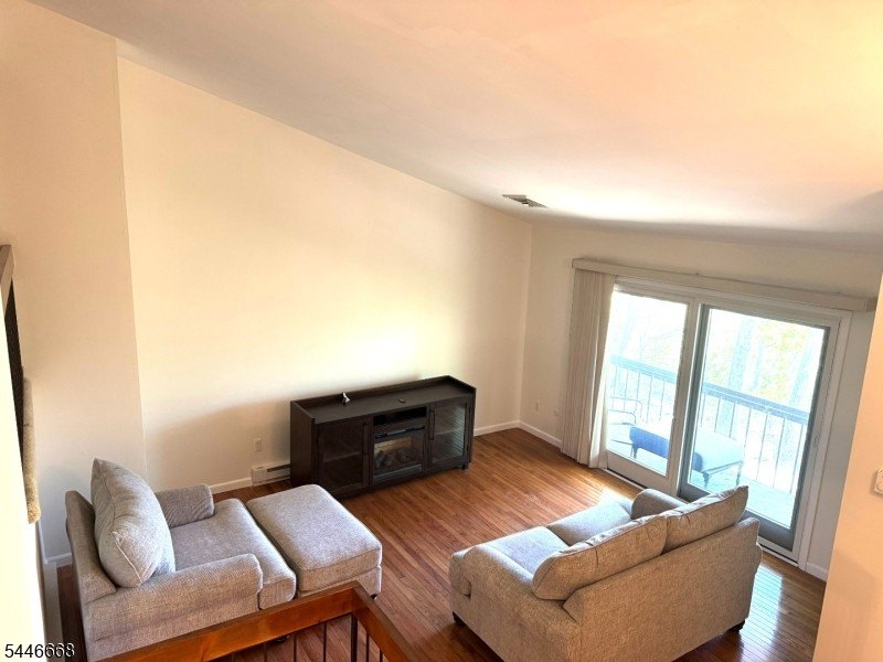 Welcome to desirable Overlook Village! This multilevel - photo 5
