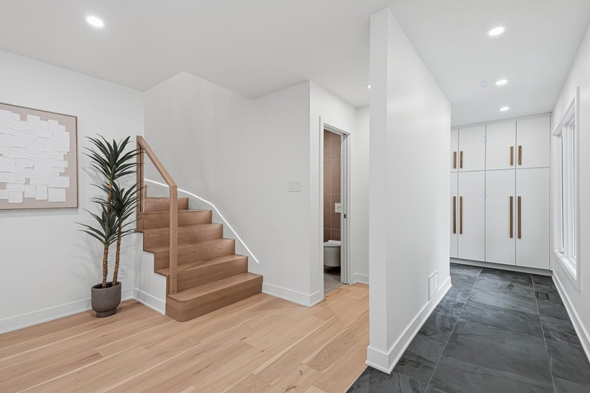 Located in one of Saint-Lambert's most sought-after - photo 22
