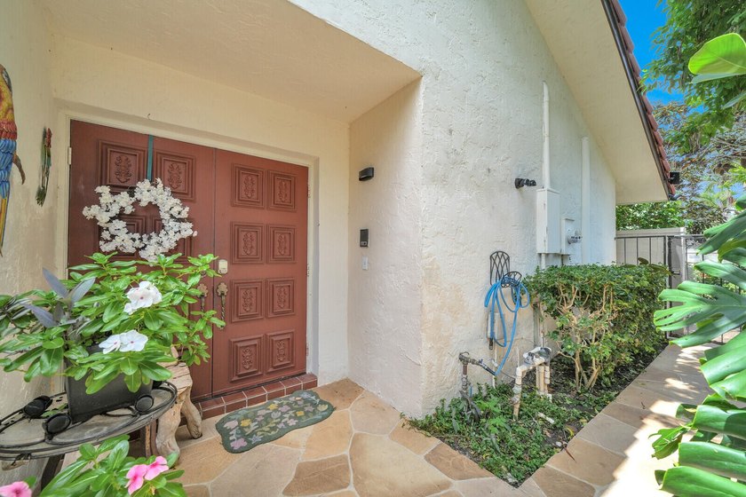 Welcome to this beautifully maintained corner lot 2-bedroom - photo 9